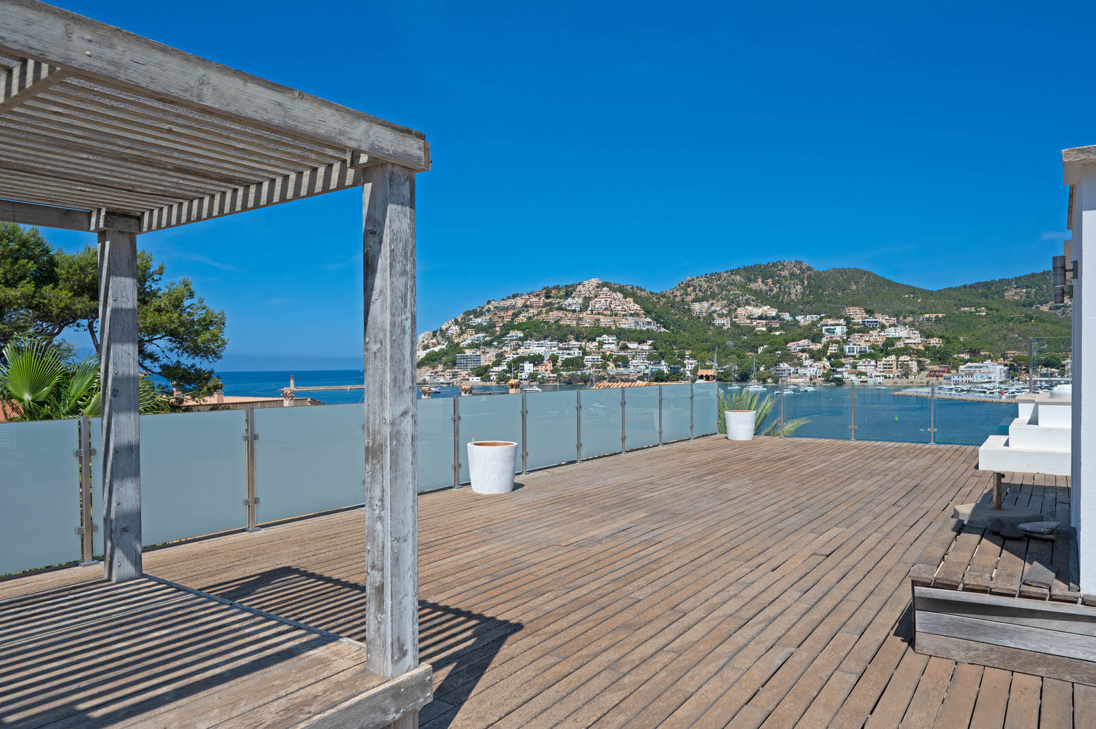 Penthouse with spectacular views and large roof terrace in Puerto Andratx (21)