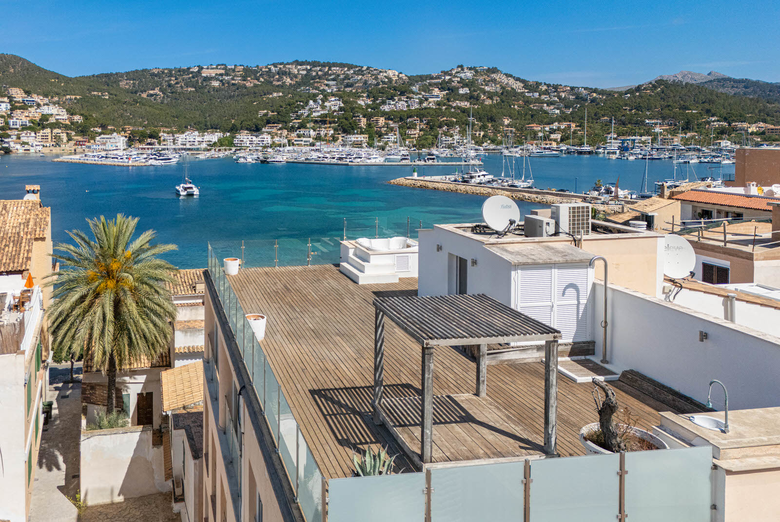 Penthouse with spectacular views and large roof terrace in Puerto Andratx (3)