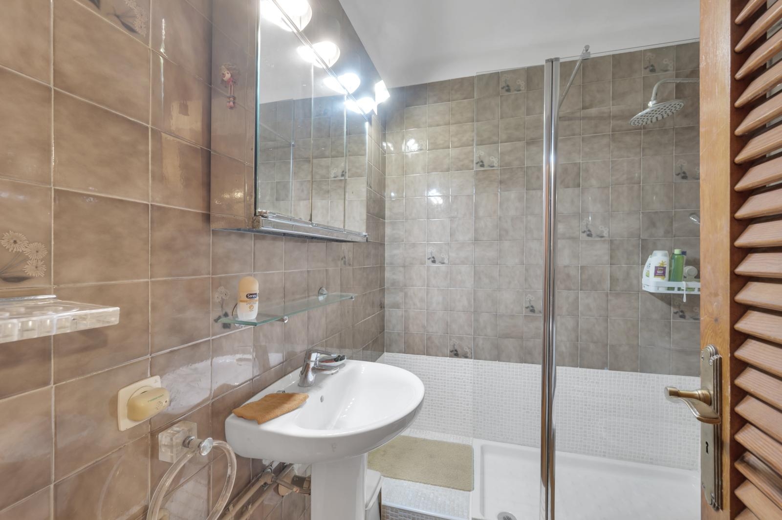 Charming apartment with partial sea views and lots of potential in a quiet location close to Palma, ref. 7531 (15)