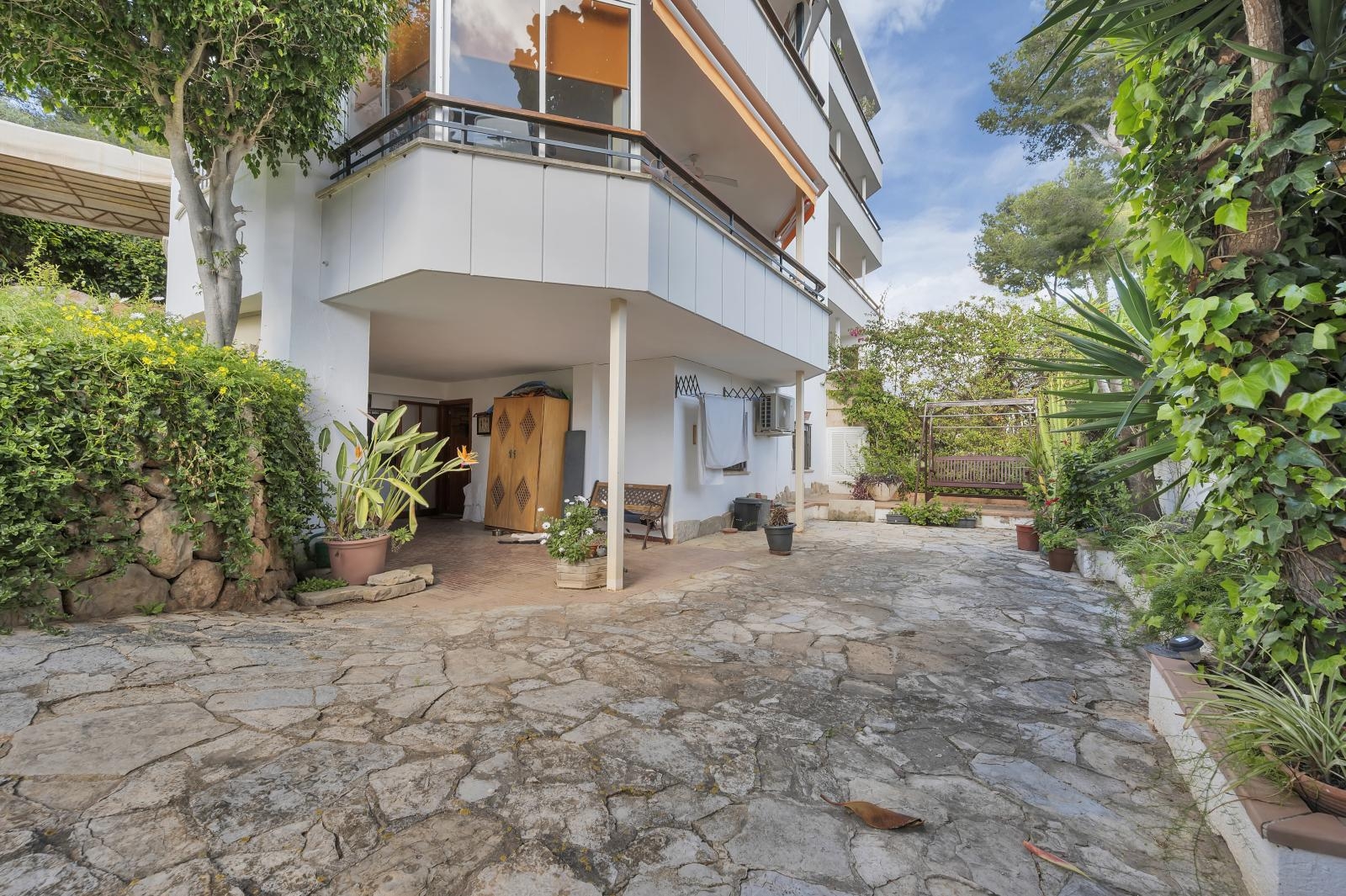 Charming apartment with partial sea views and lots of potential in a quiet location close to Palma, ref. 7531 (17)