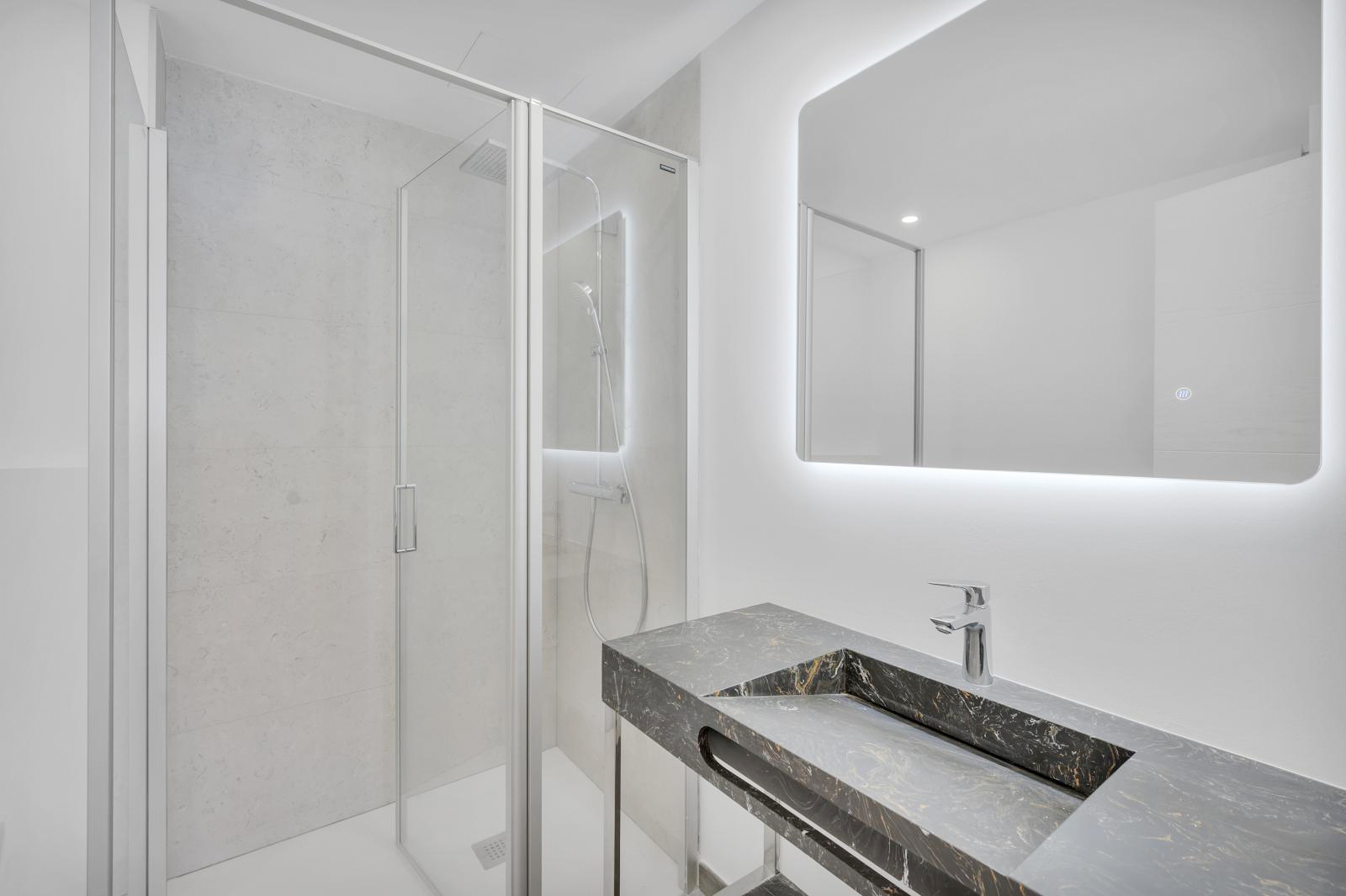 1st sea line Completely renovated apartment with fantastic panoramic sea views in Costa de la Calma (15)