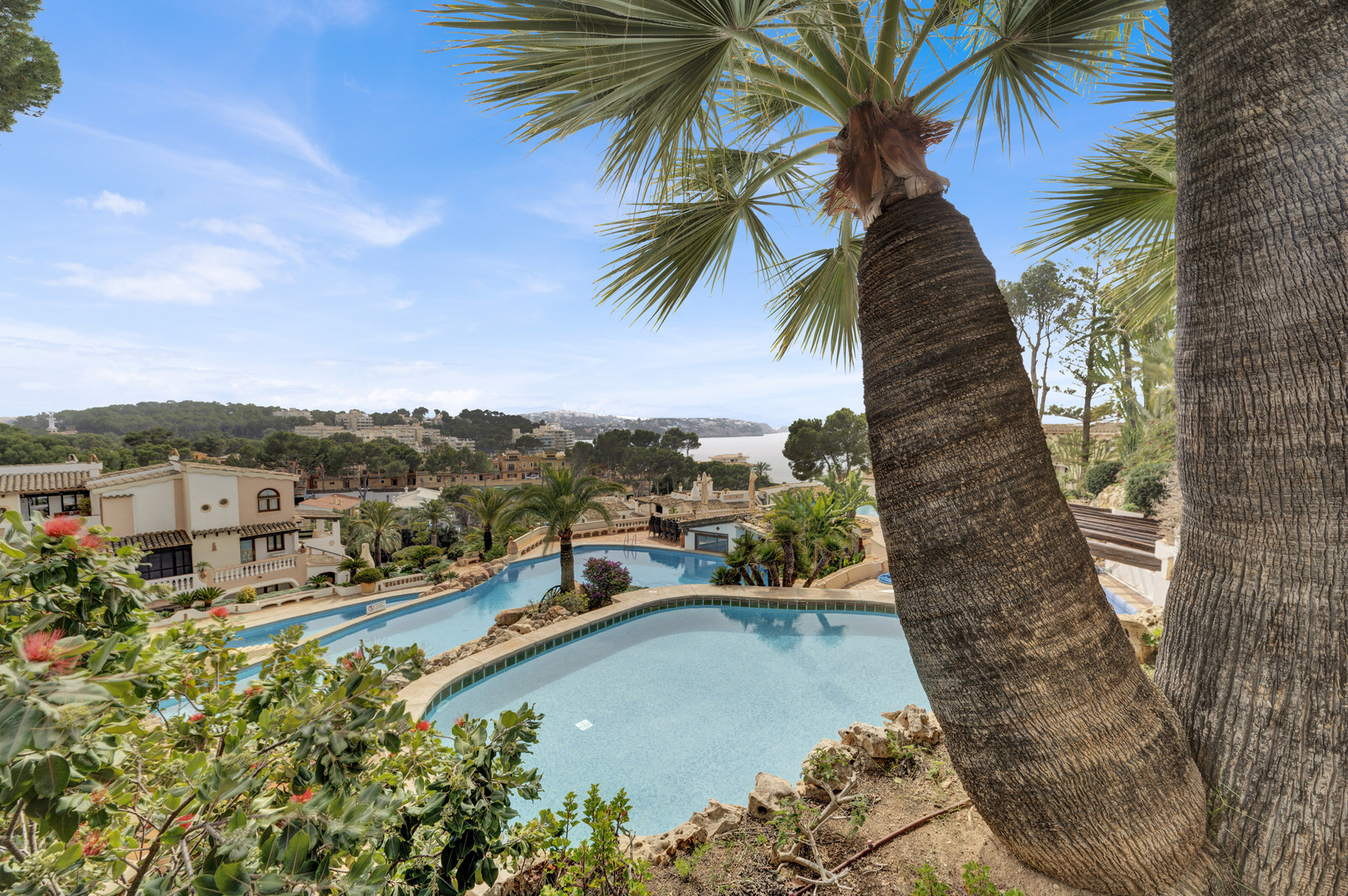 Exclusive renovated flat with 2 terraces & jacuzzi in complex with beach access in Costa de la Calma (47)