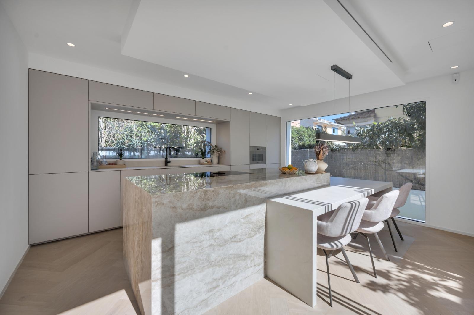 Bright, modern family villa with pool in a sought-after location in Ciudad Jardin near Palma, ref. 7540 (12)