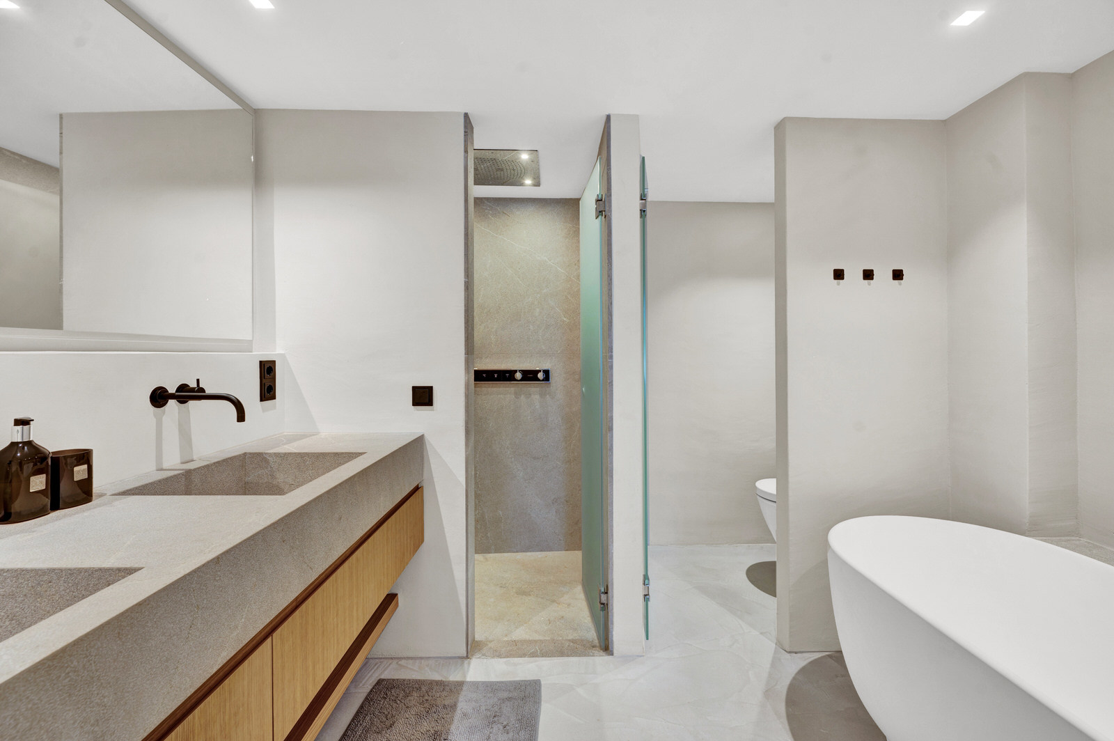 Exclusive renovated flat with 2 terraces & jacuzzi in complex with beach access in Costa de la Calma (21)