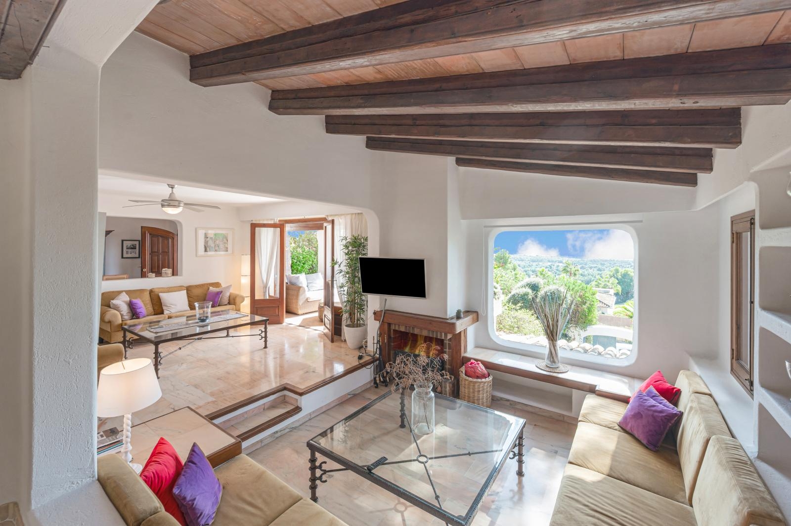 Mediterranean dream villa with sea view in Bendinat (18)