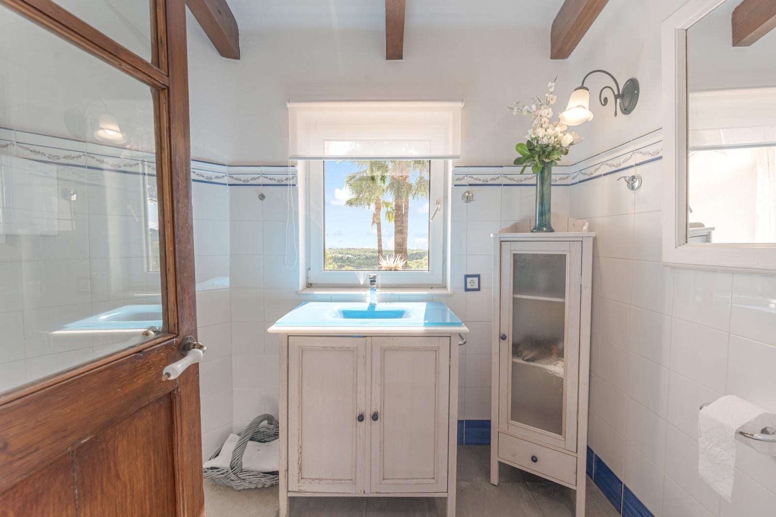 Mediterranean dream villa with sea view in Bendinat (39)