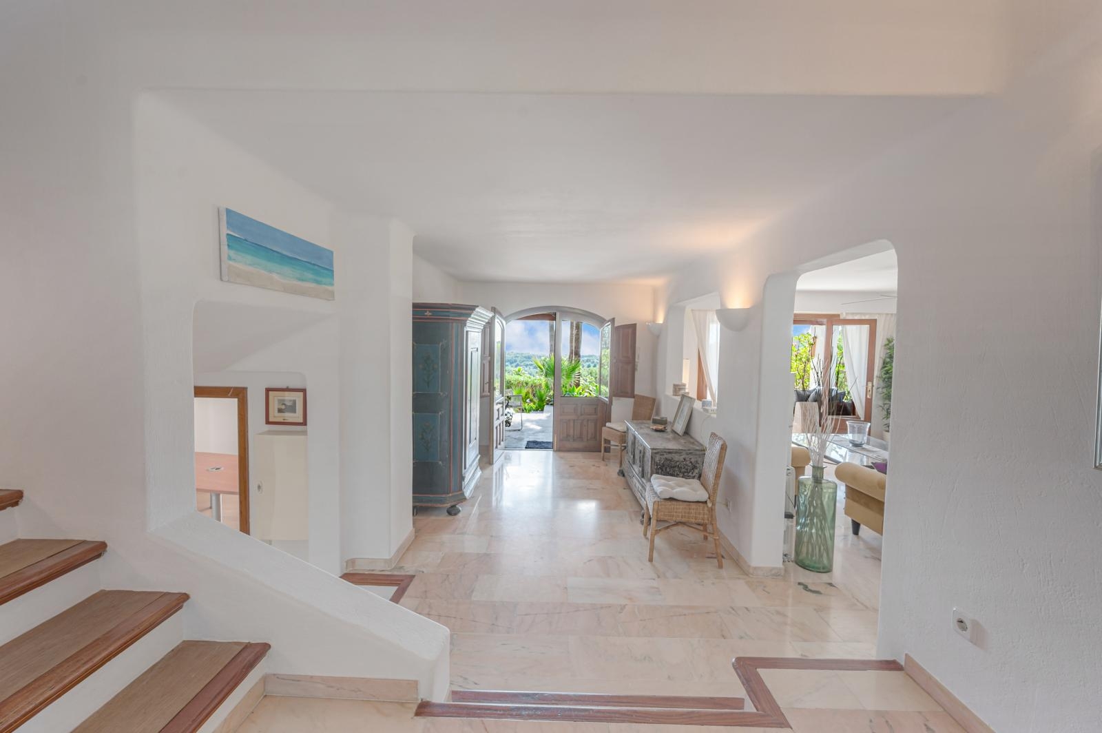 Mediterranean dream villa with sea view in Bendinat (20)