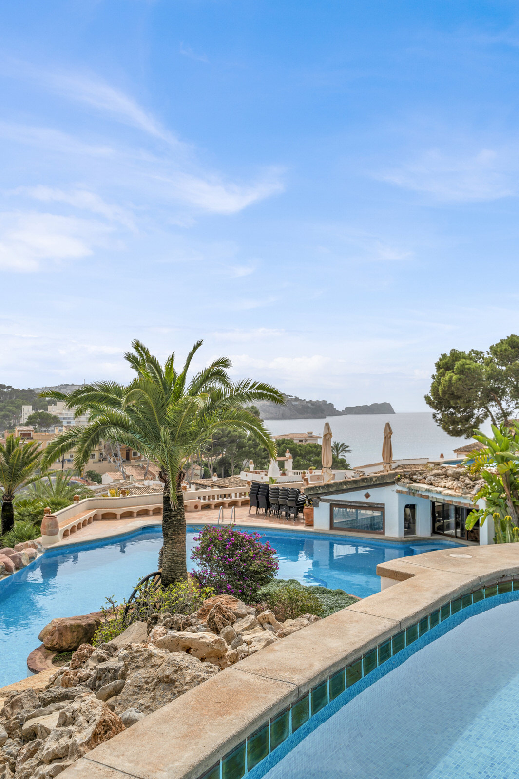 Exclusive renovated flat with 2 terraces & jacuzzi in complex with beach access in Costa de la Calma (10)