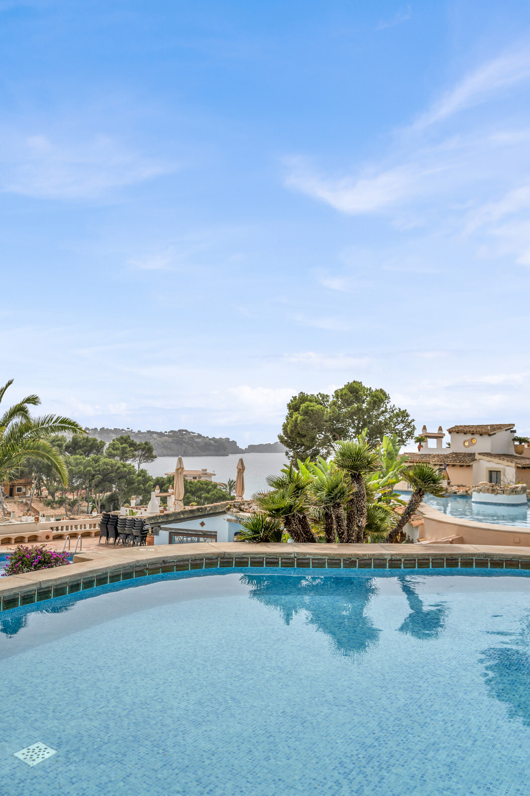 Exclusive renovated flat with 2 terraces & jacuzzi in complex with beach access in Costa de la Calma (11)