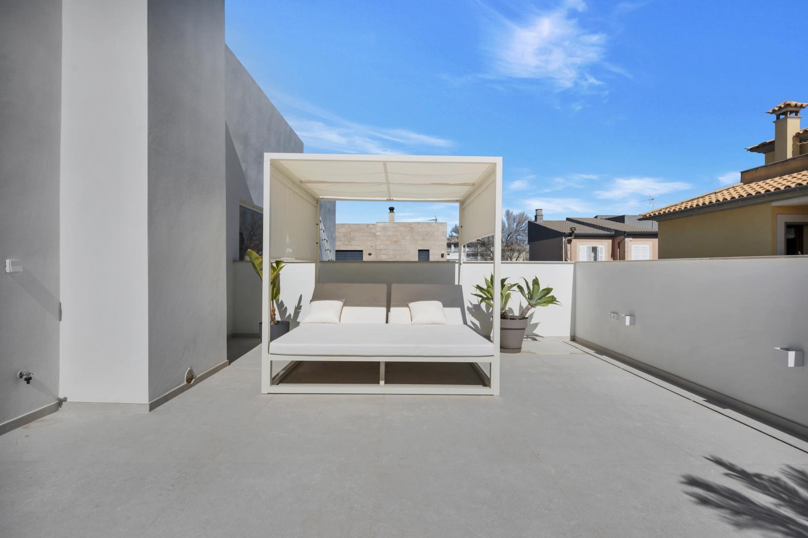 Bright, modern family villa with pool in a sought-after location in Ciudad Jardin near Palma, ref. 7540 (24)
