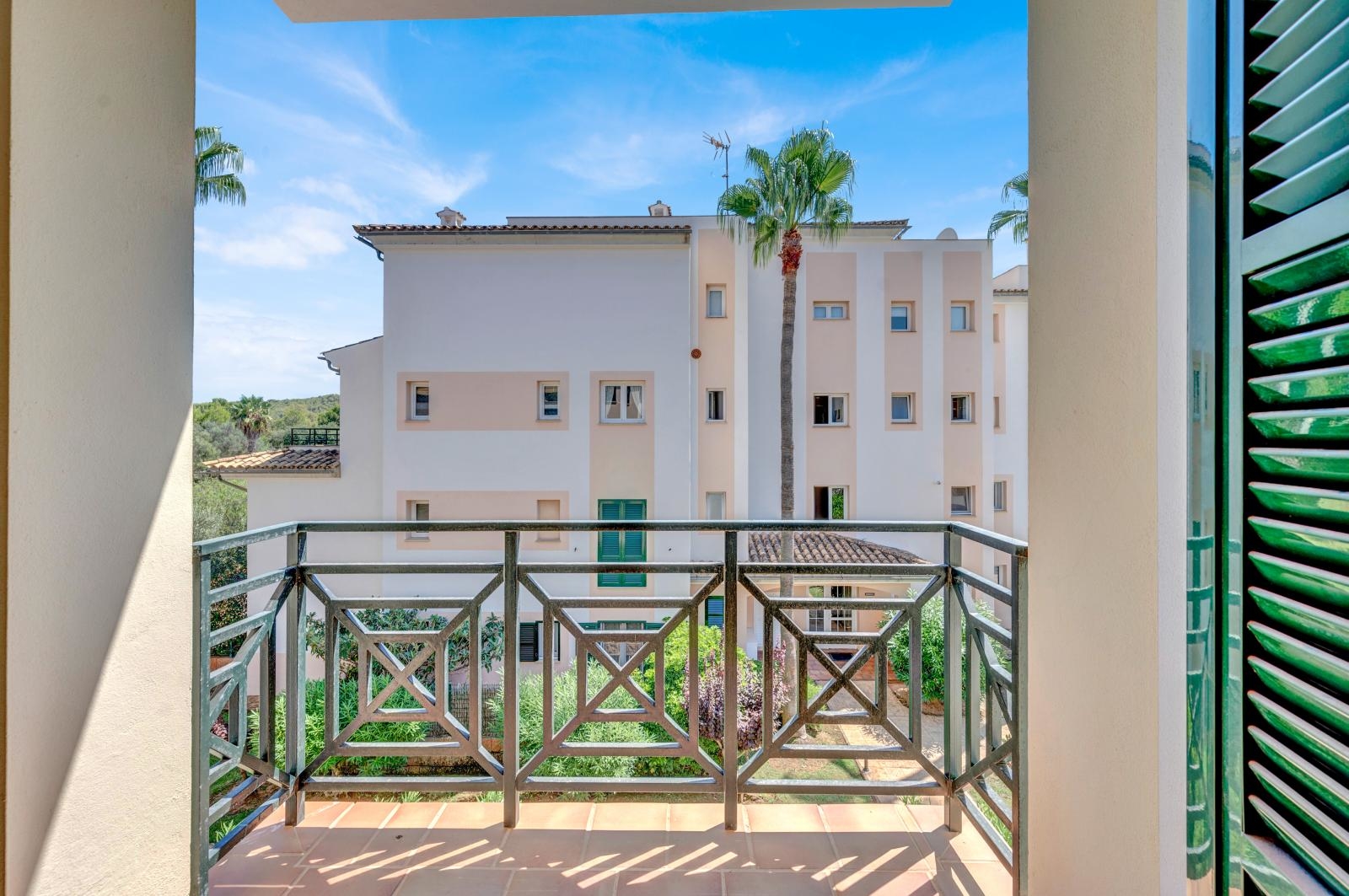 Spacious, very well-kept apartment in a beautiful complex with 2 pools in Santa Ponsa (18)