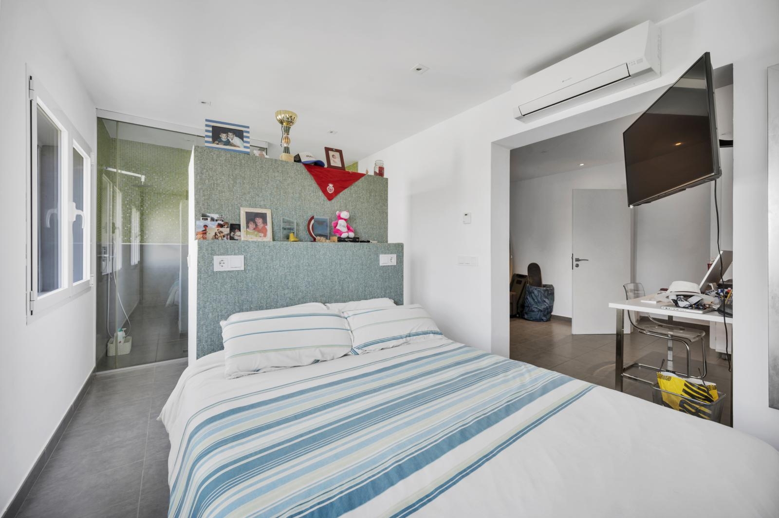 Villa mit Pool in El Toro (35)