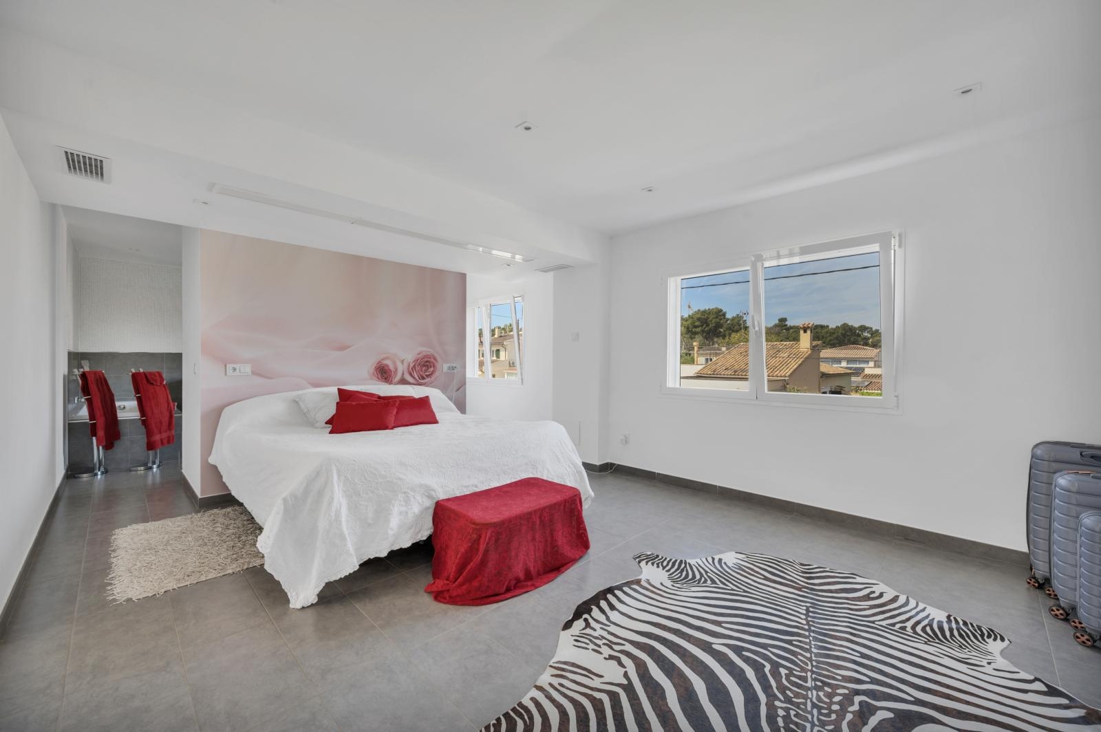 Villa mit Pool in El Toro (4)