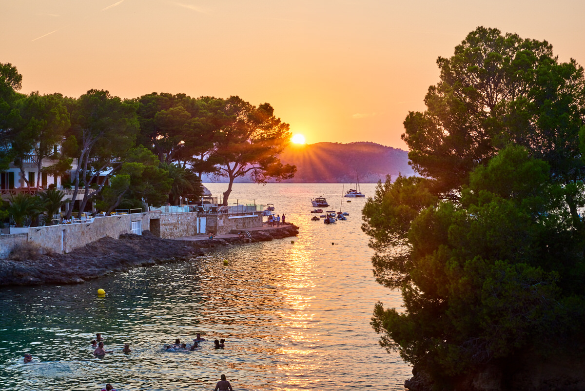 Santa Ponsa small beach