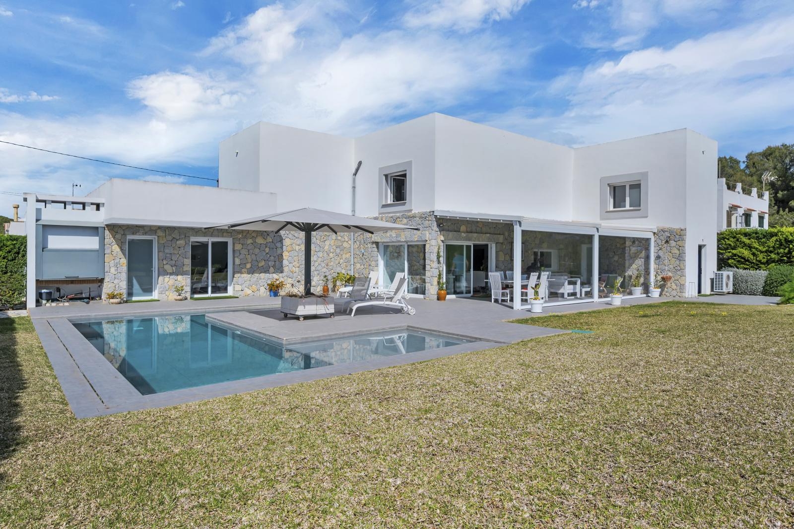 Villa mit Pool in El Toro (22)