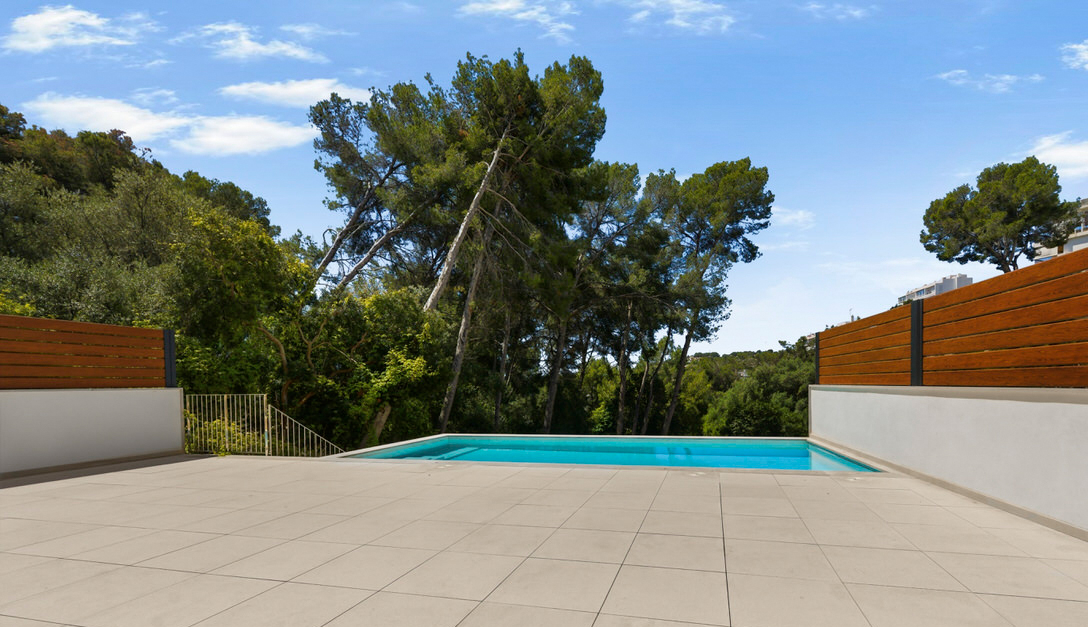 As new family villa with private pool and partial sea views on the coast adjacent to Palma (5)