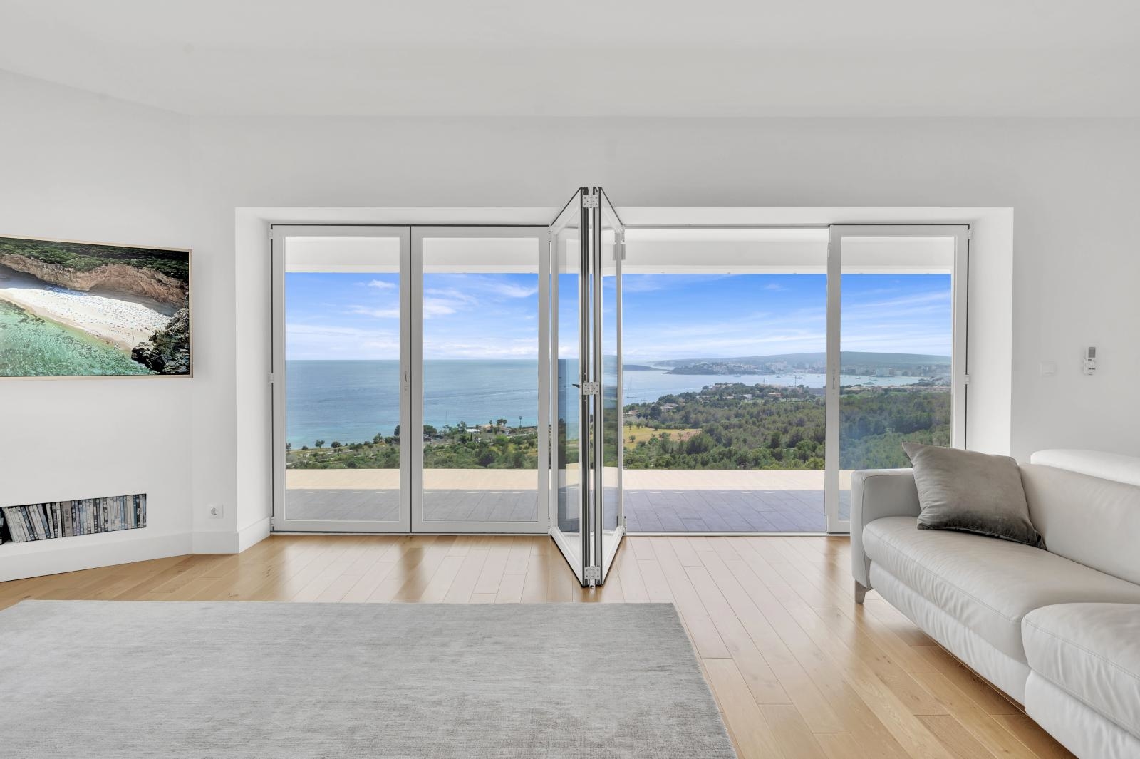 Modern villa with fantastic sea views on a large plot in Costa den Blanes (10)