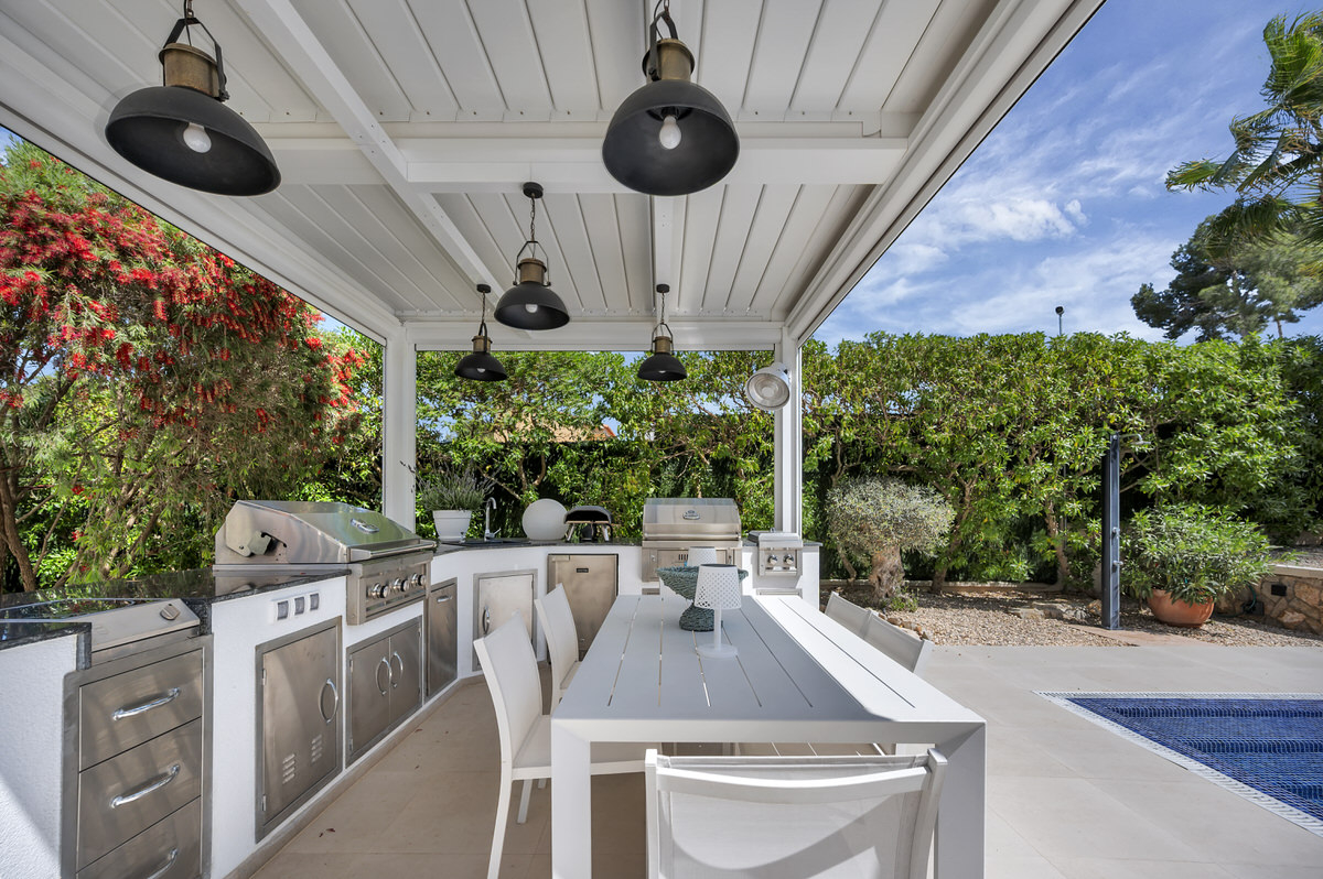 Energy-efficient luxury villa with pool, summer kitchen and guest area in a quiet location in Santa Ponsa, ref. 7556 (46)