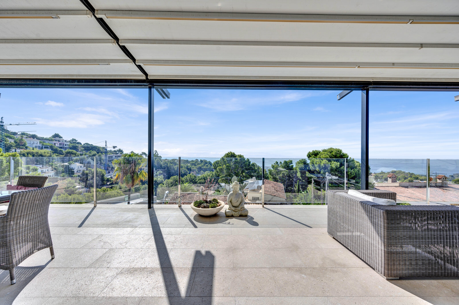 Exclusive villa with spectacular panoramic sea views in a quiet location in Costa den Blanes (41)