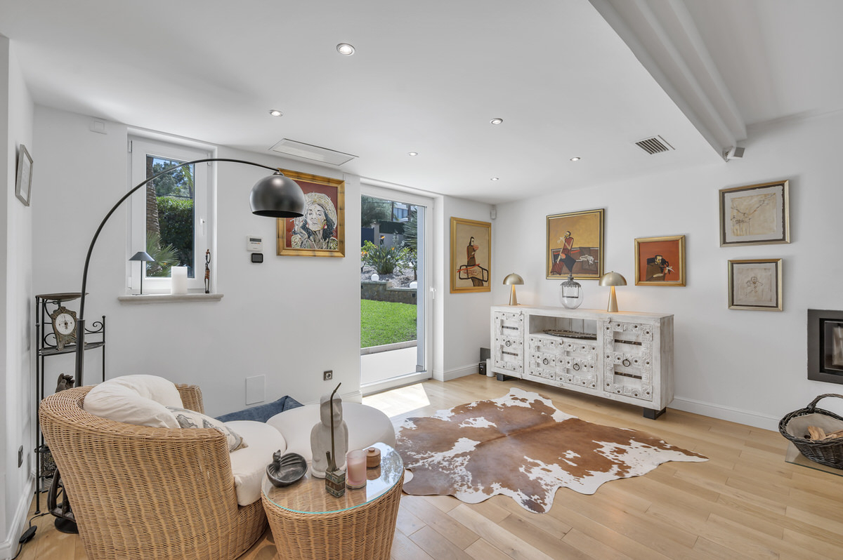 Energy-efficient luxury villa with pool, summer kitchen and guest area in a quiet location in Santa Ponsa, ref. 7556 (23)