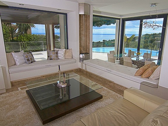 exklusive-luxus-villa-mit-imposantem-meerblick-in-bendinat (2)