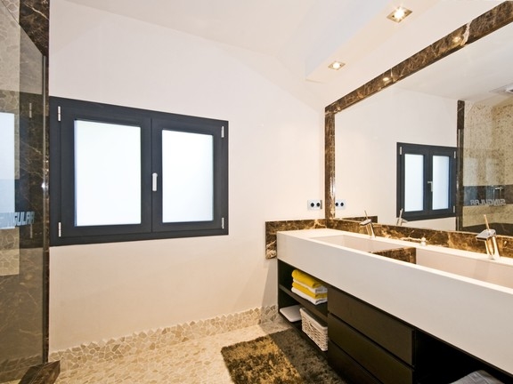exklusive-luxus-villa-mit-imposantem-meerblick-in-bendinat (11)