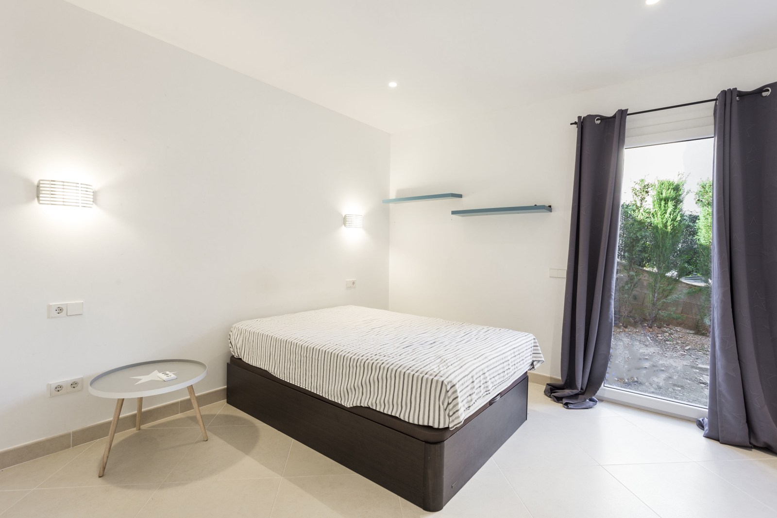 Modernized house in quiet location of El Toro, close to the noble marina Port Adriano