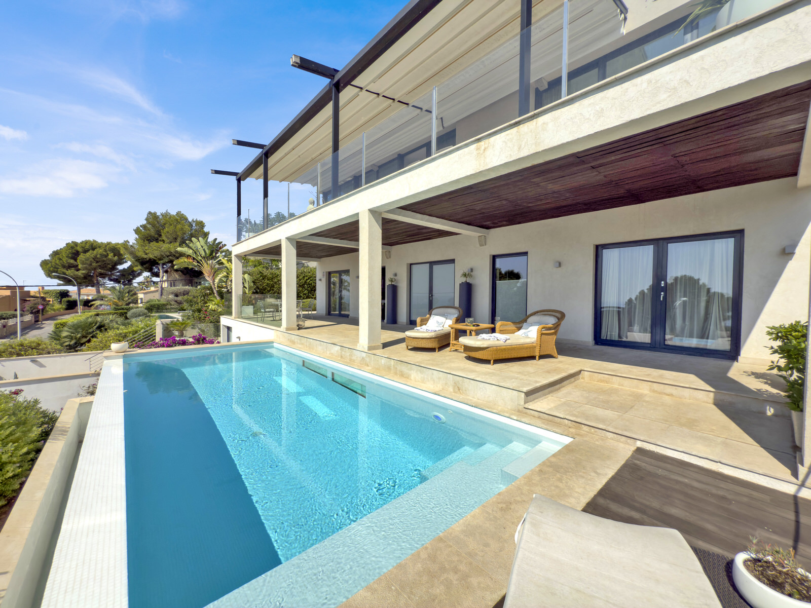 Exclusive villa with spectacular panoramic sea views in a quiet location in Costa den Blanes (27)