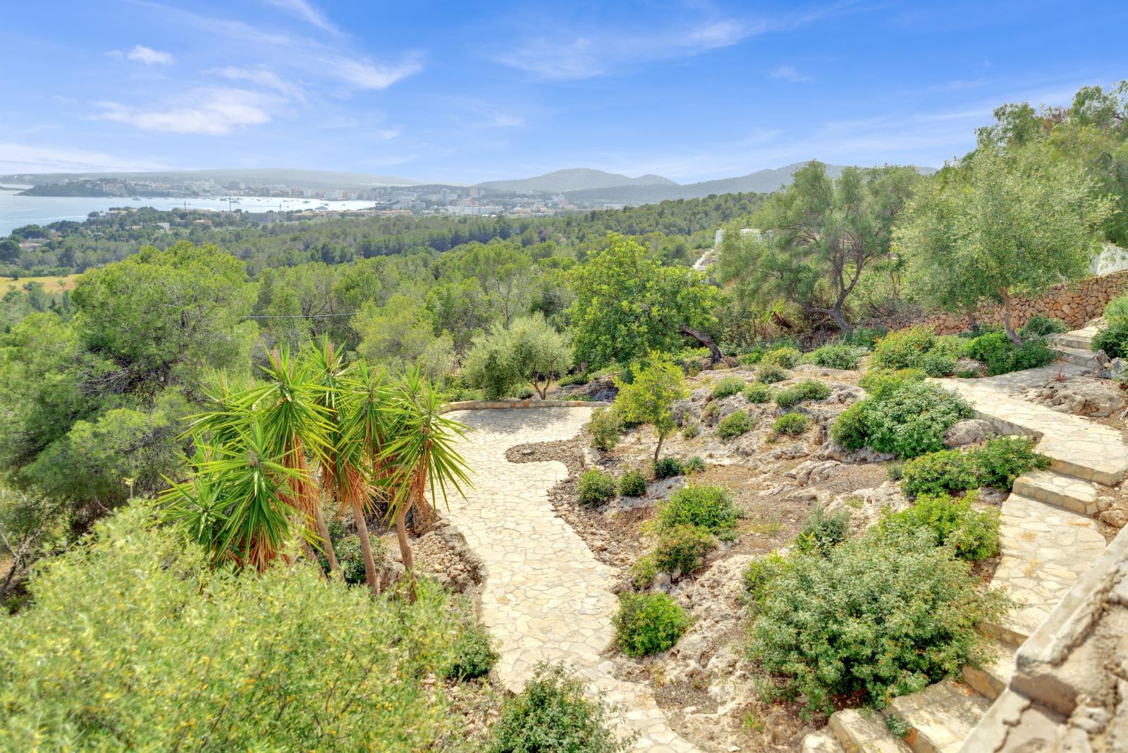 Modern villa with fantastic sea views on a large plot in Costa den Blanes (5)