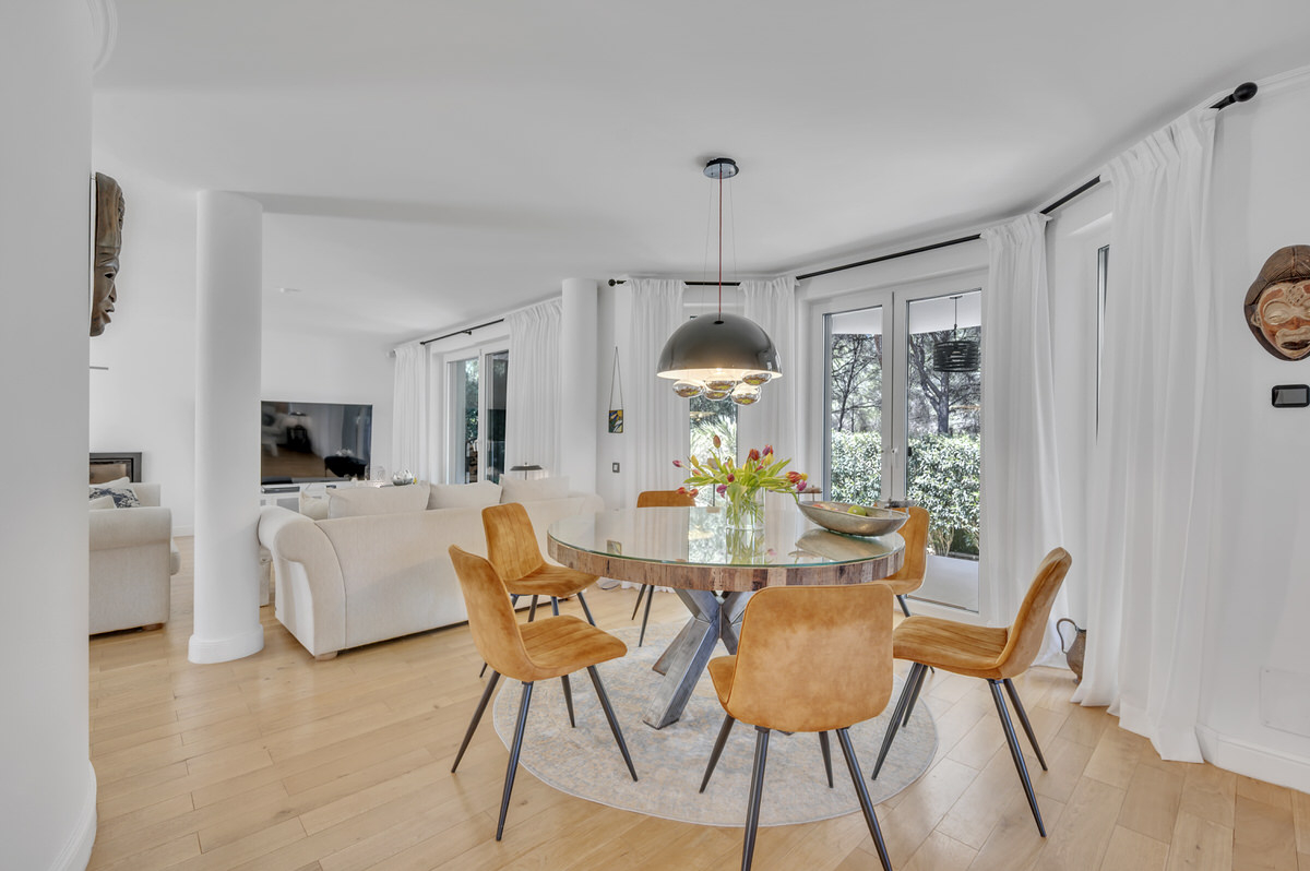 Energy-efficient luxury villa with pool, summer kitchen and guest area in a quiet location in Santa Ponsa, ref. 7556 (20)