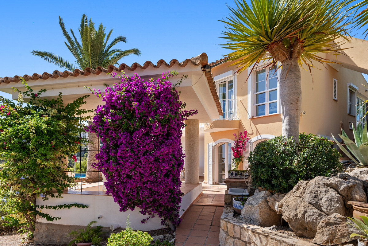 Mediterranean villa with pool and stunning sea and harbor views in Puerto Andratx (35)
