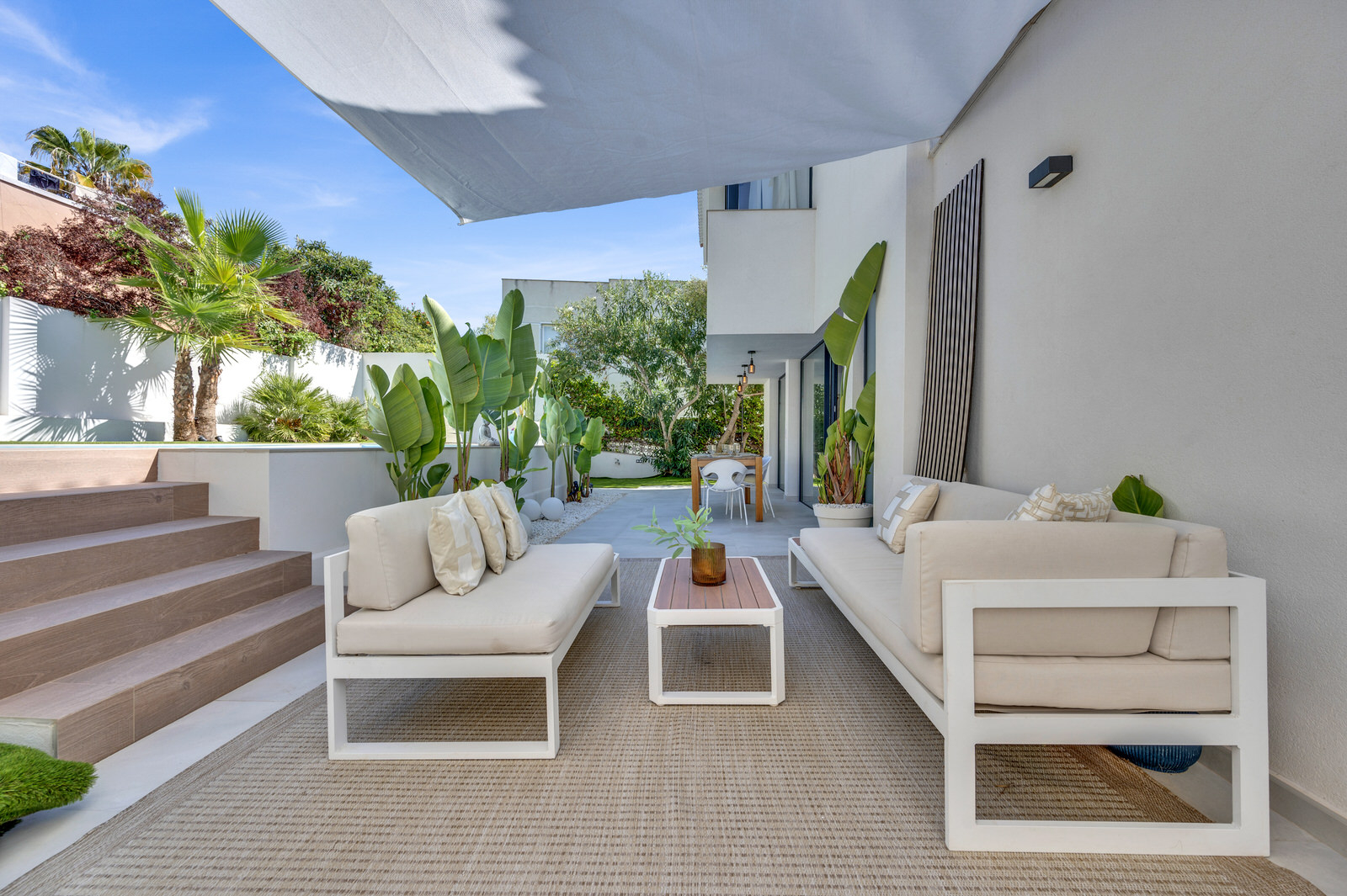 Chic new-build villa with saltwater pool and beautiful garden in walking distance of Palmanova beach (14)
