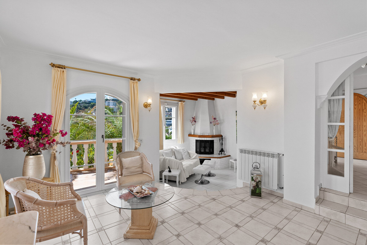 Mediterranean villa with pool and stunning sea and harbor views in Puerto Andratx (8)