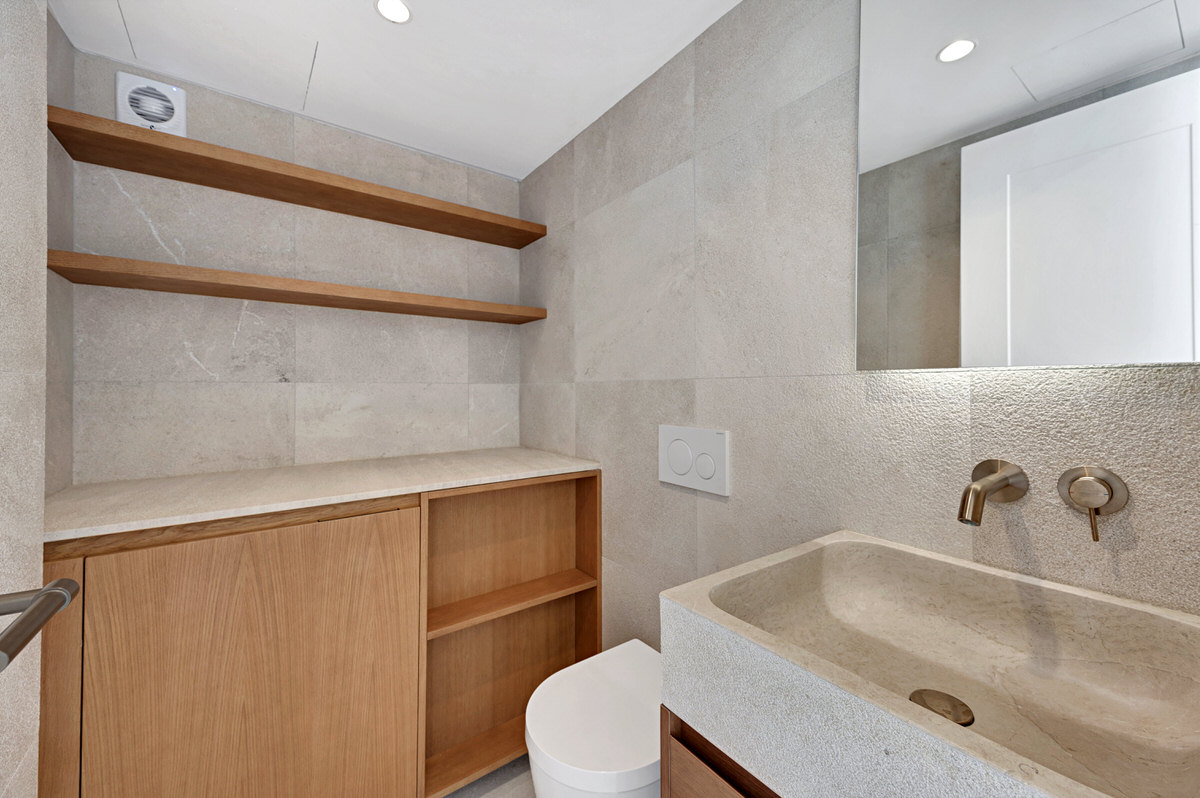 Elegant penthouse with large seaview rooftop terrace in sought-after Cas Catala, near Palma (1)