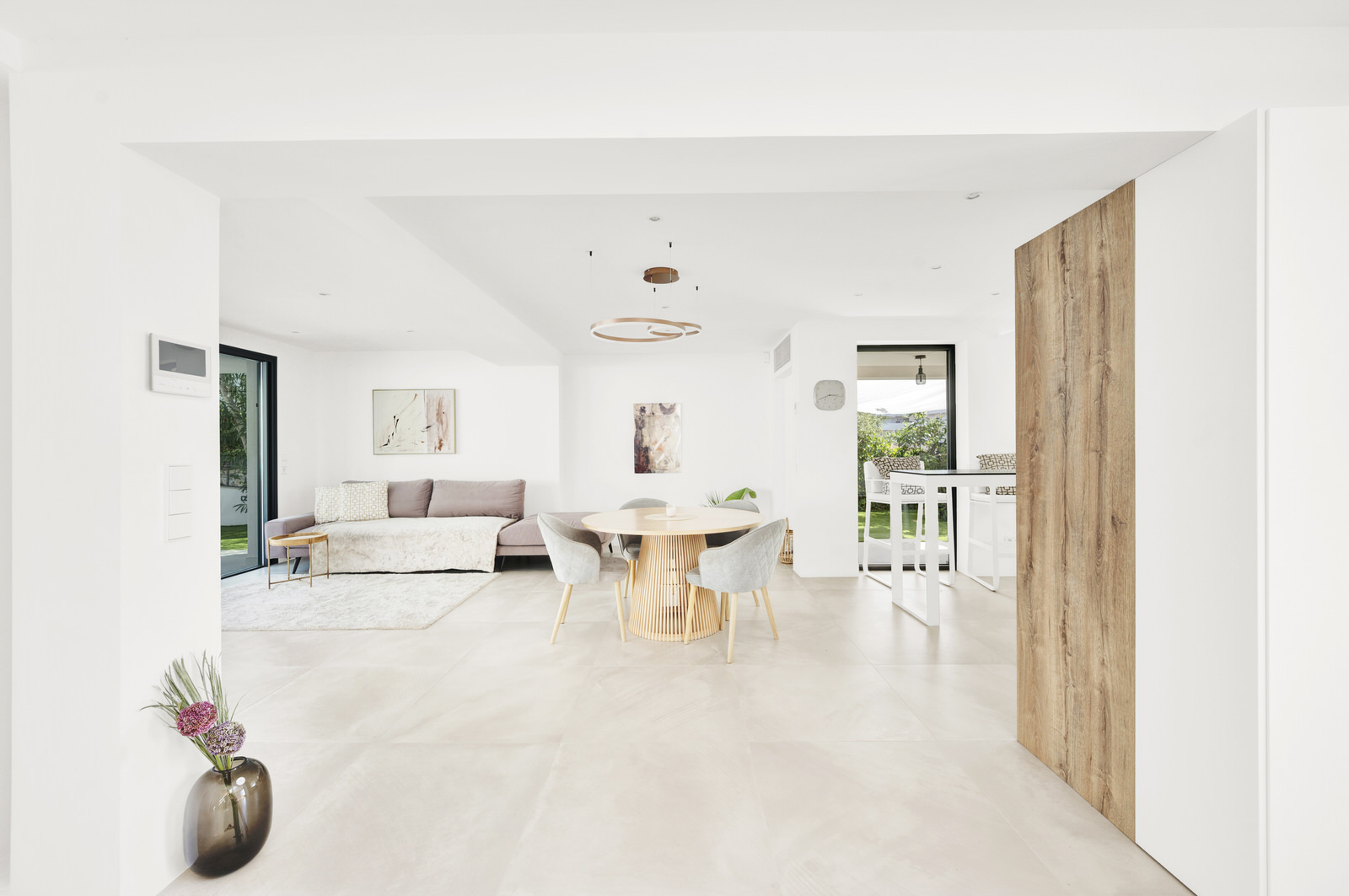 Chic new-build villa with saltwater pool and beautiful garden in walking distance of Palmanova beach (21)