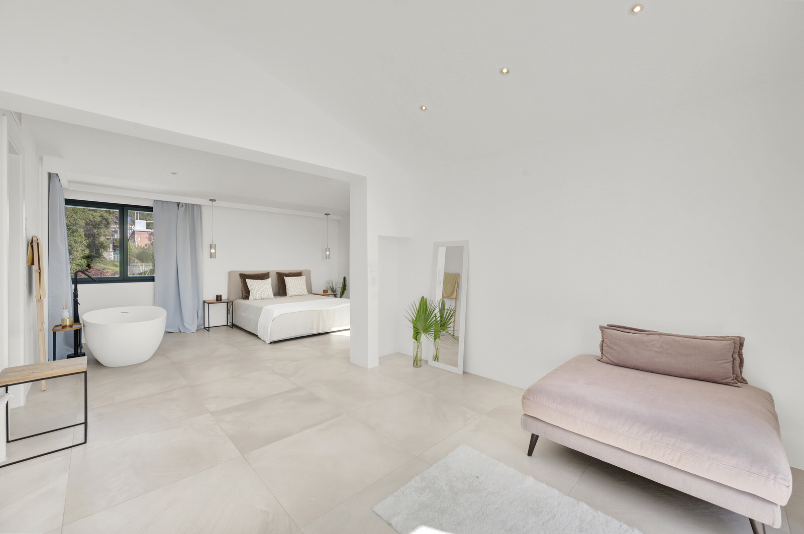 Chic new-build villa with saltwater pool and beautiful garden in walking distance of Palmanova beach (27)
