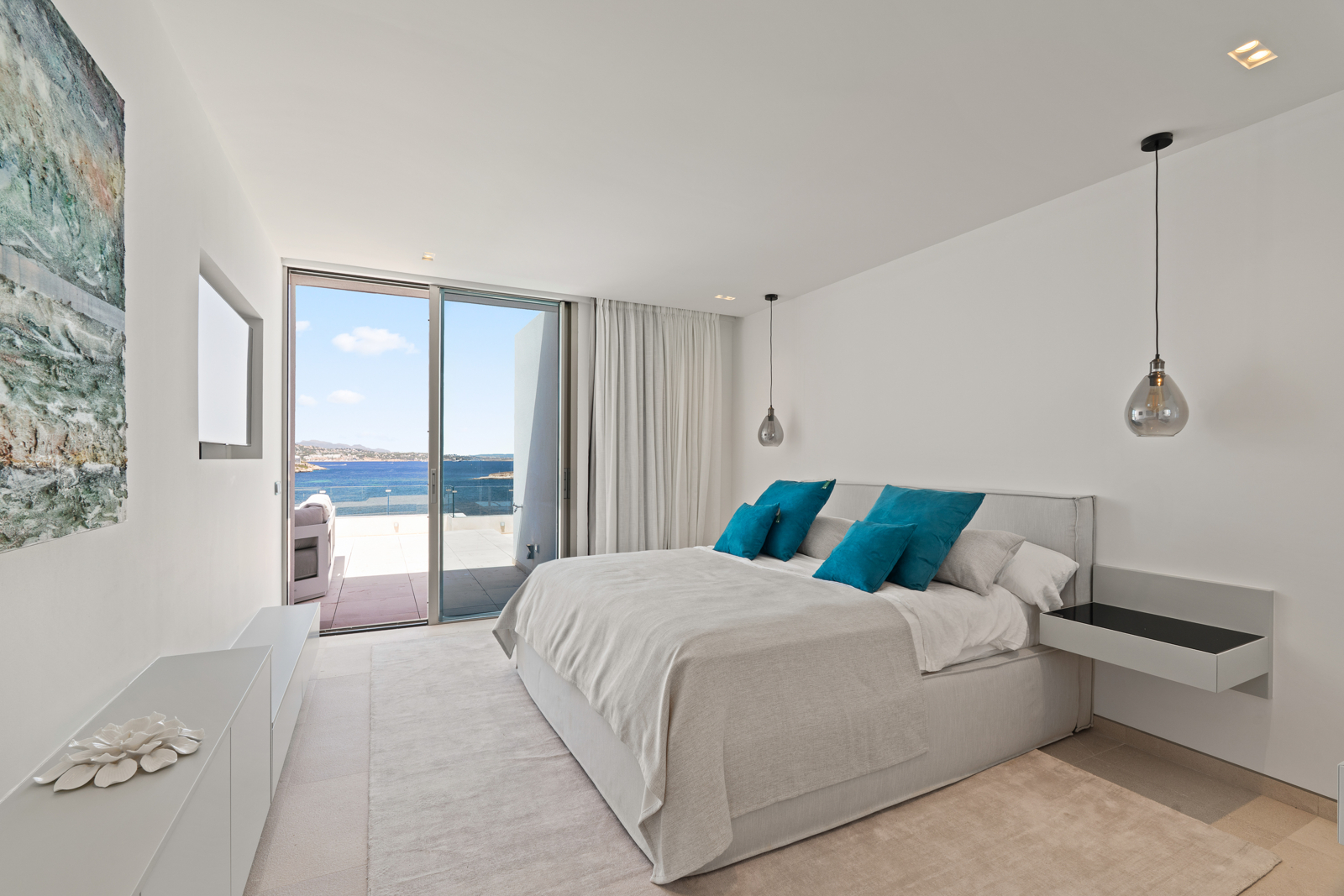 Modern new construction villa in first sea line with private sea access in Cala Vinyes (1)