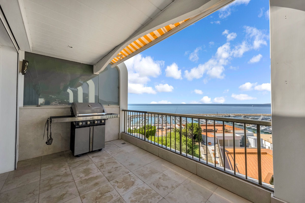 Stylish luxury apartment with fantastic sea views in Puerto Portals (20)