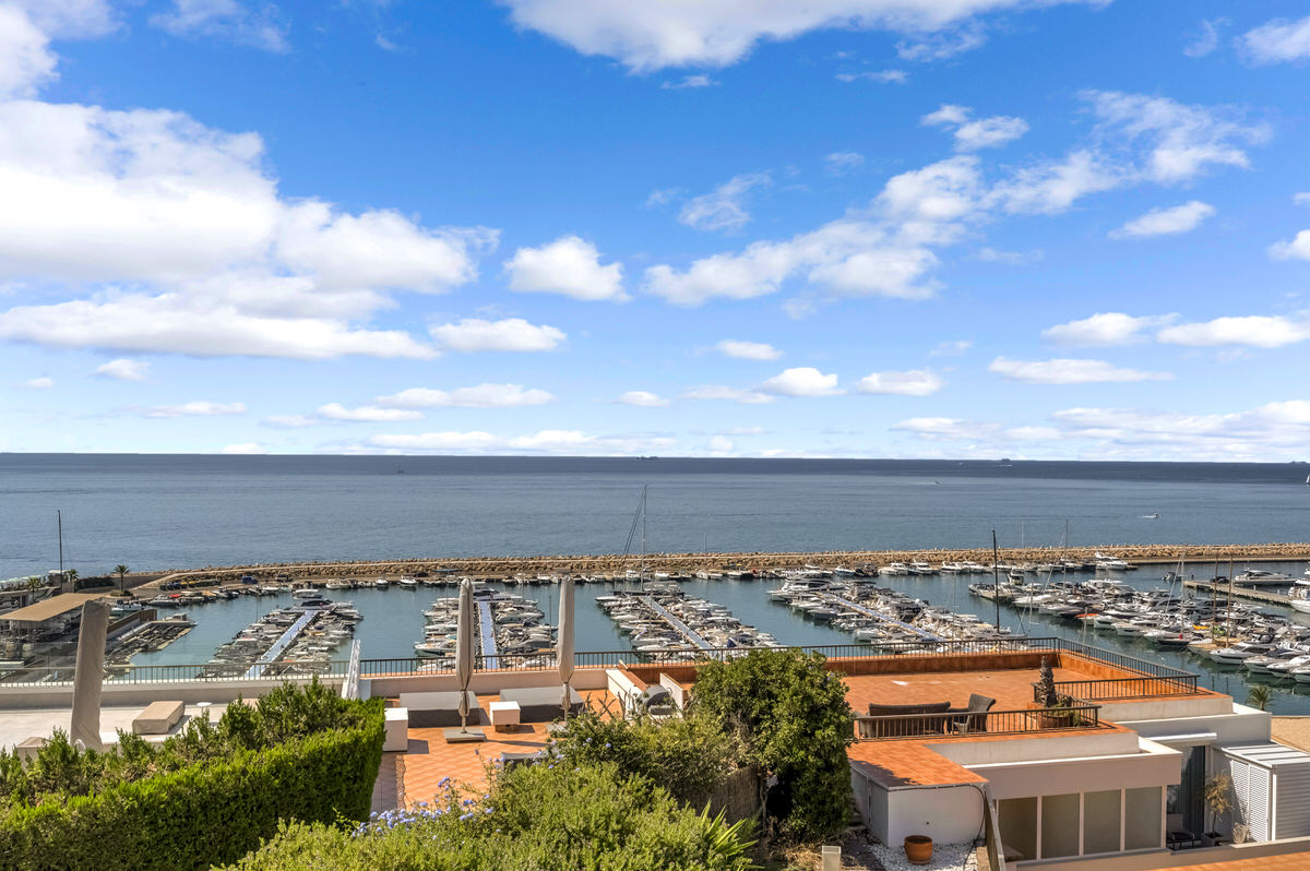 Stylish luxury apartment with fantastic sea views in Puerto Portals (18)