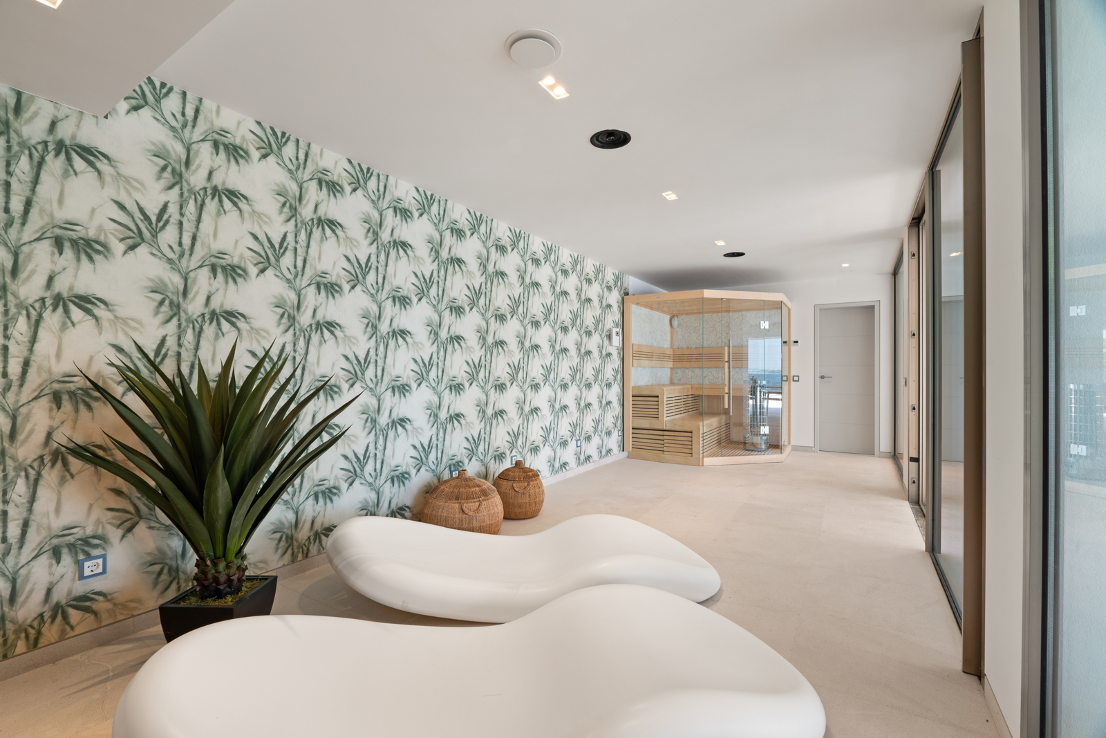 Modern new construction villa in first sea line with private sea access in Cala Vinyes (16)
