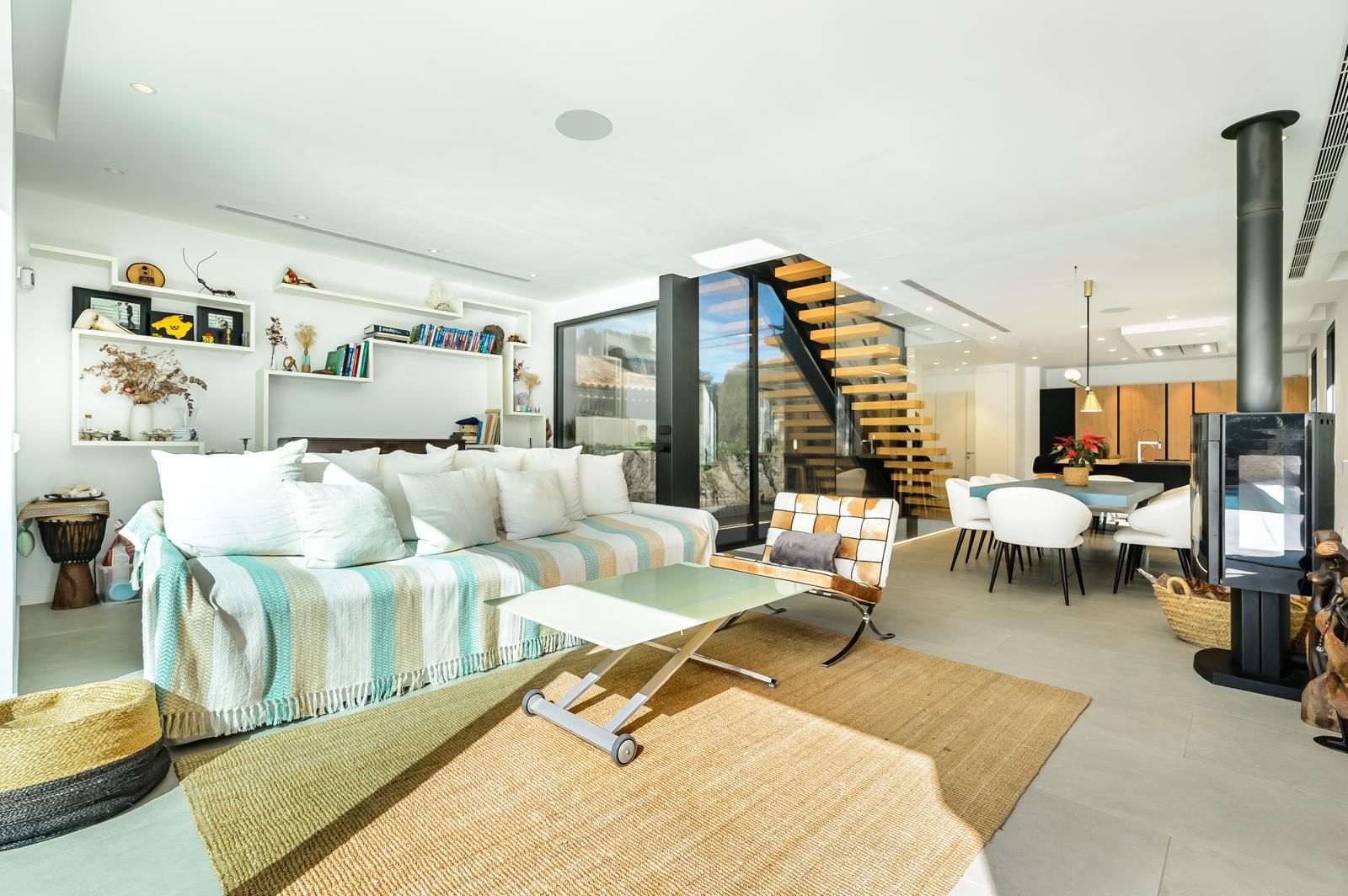 State-of-the-art luxury villa in a prime location within walking distance of Puerto Portals Harbor, ref. 7518 (28)