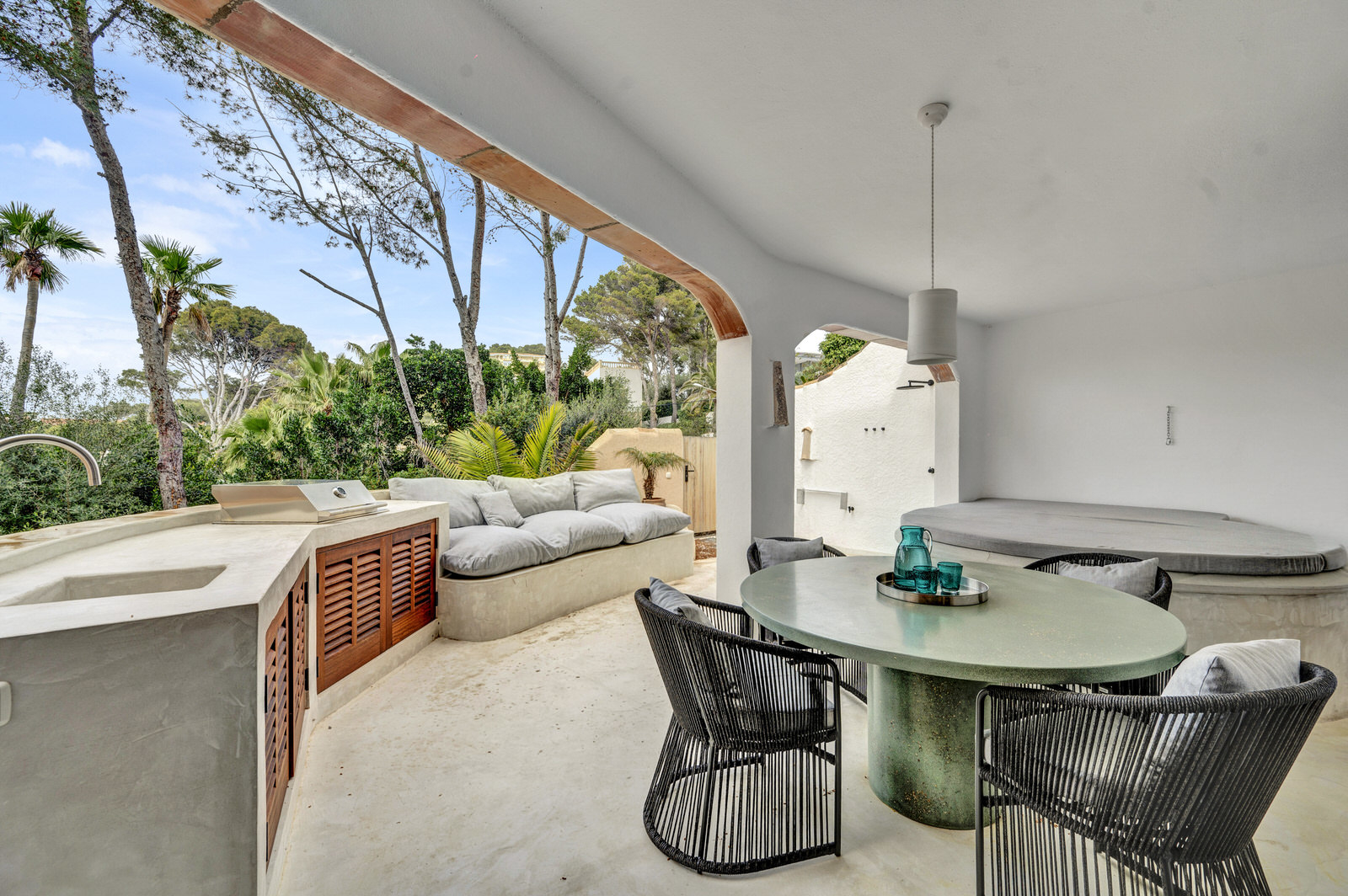 Exclusive renovated flat with 2 terraces & jacuzzi in complex with beach access in Costa de la Calma (44)