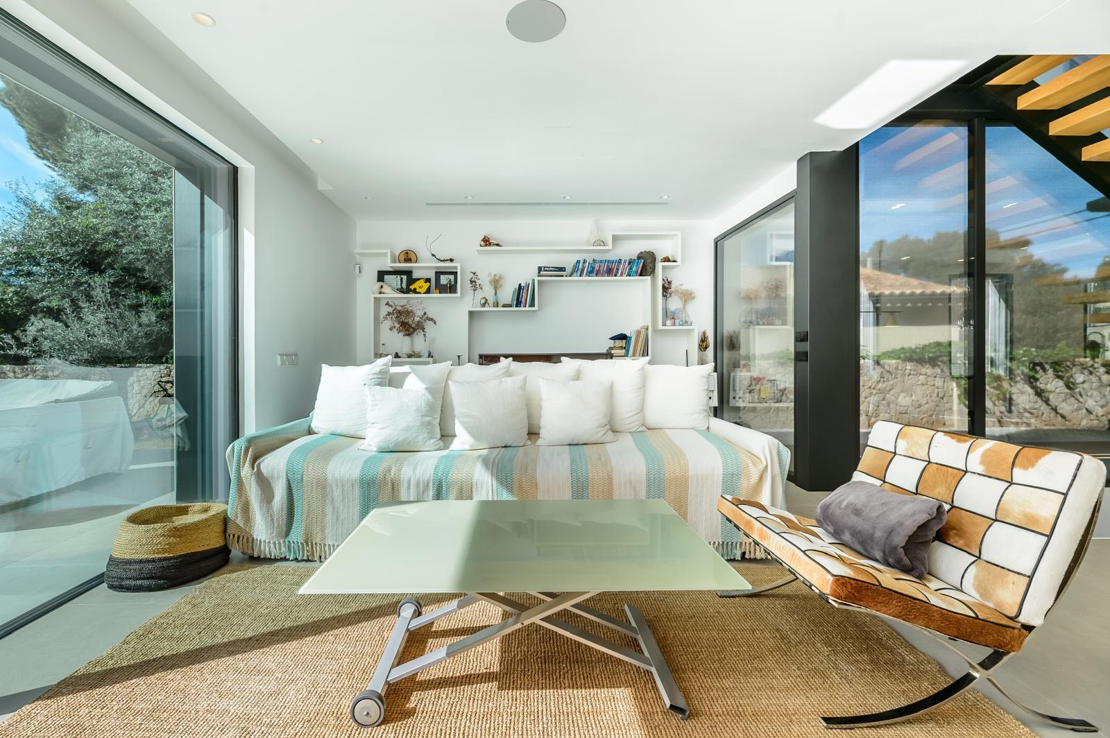 State-of-the-art luxury villa in a prime location within walking distance of Puerto Portals Harbor, ref. 7518 (19)
