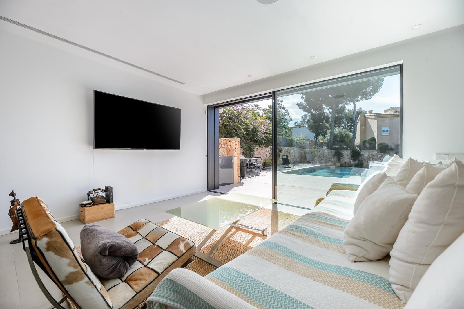 State-of-the-art luxury villa in a prime location within walking distance of Puerto Portals Harbor, ref. 7518 (27)