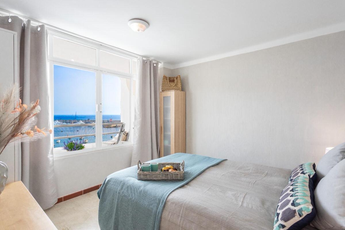 Renovated apartment with stunning seaviews in a beachfront complex in Port Adriano, Mallorca (8)