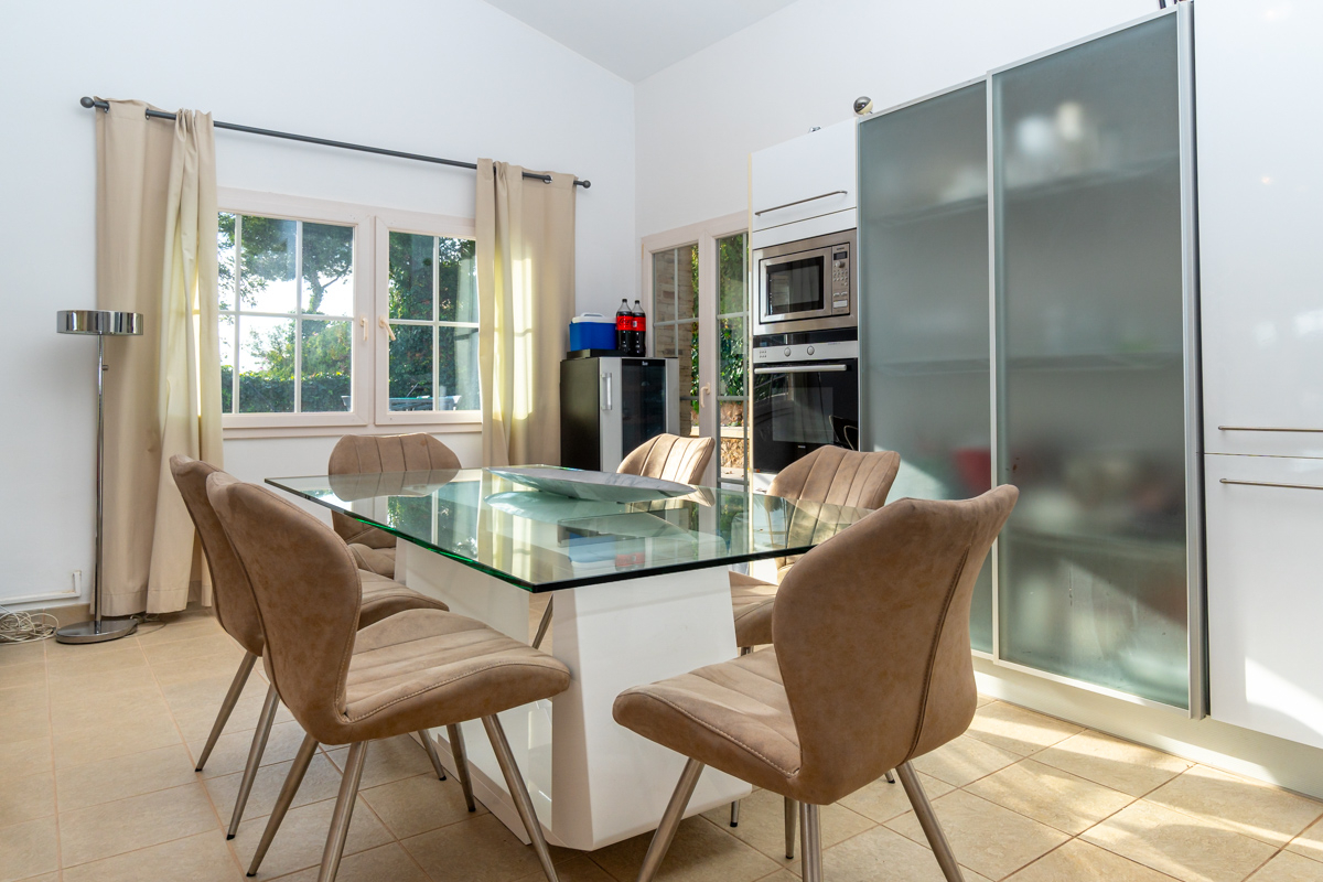 Light-flooded villa with pool and panoramic as well as sea views in Costa den Blanes (8)