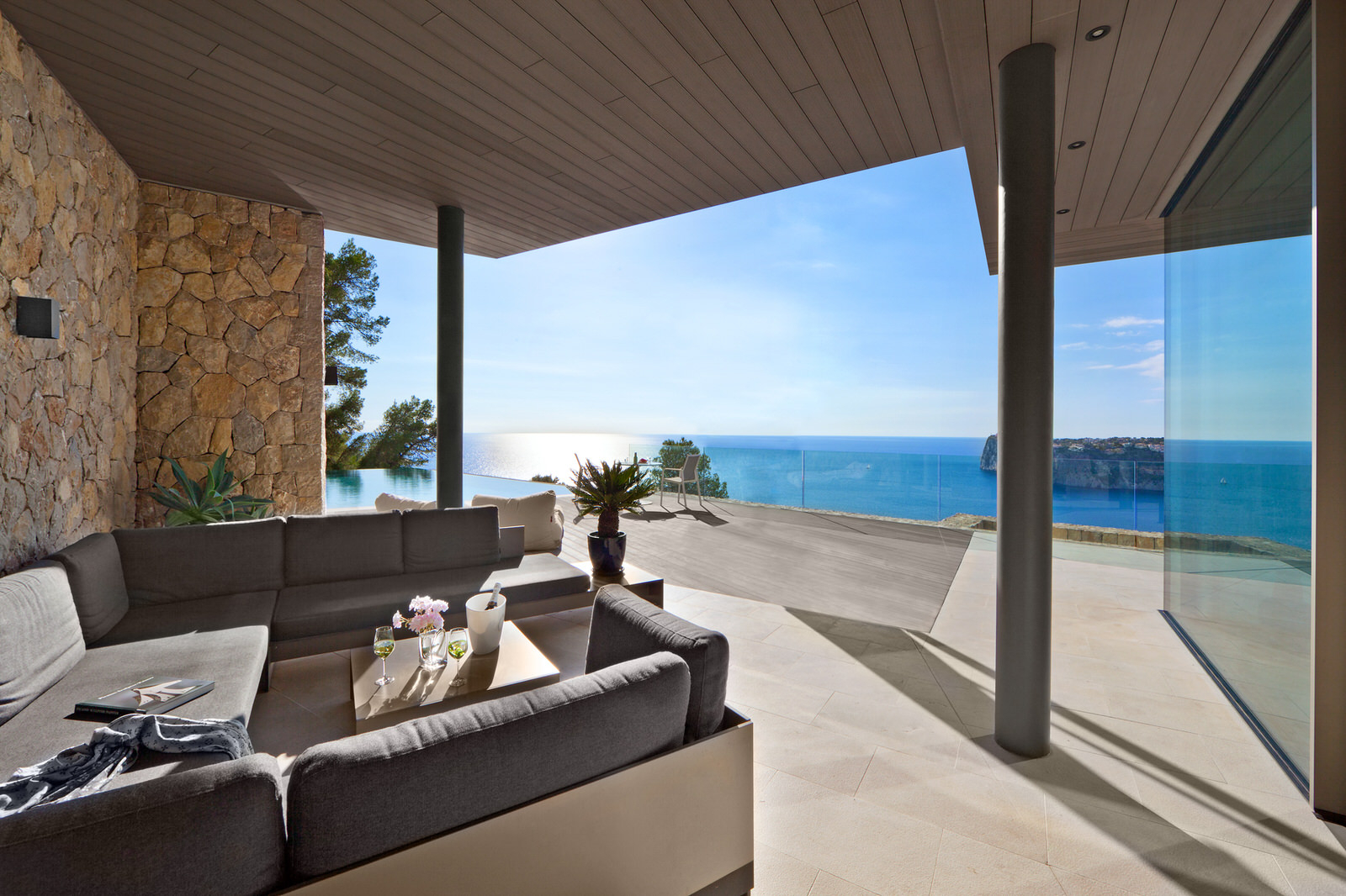 Fantastic luxury villa with stunning sea views and sunsets in Puerto Andratx (20)