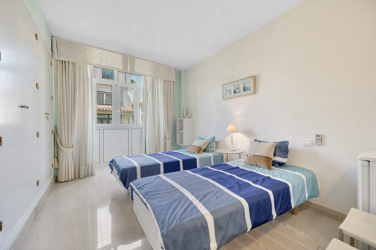 Spacious, well-maintained apartment in a quiet complex with 2 pools in Santa Ponsa (7)