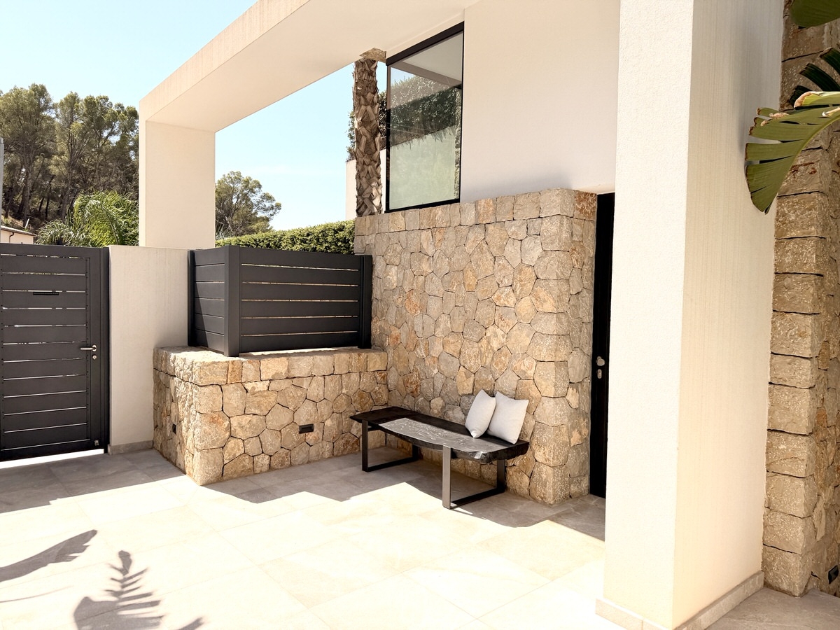 Luxury flat in small complex with pool in Port Andratx (15)