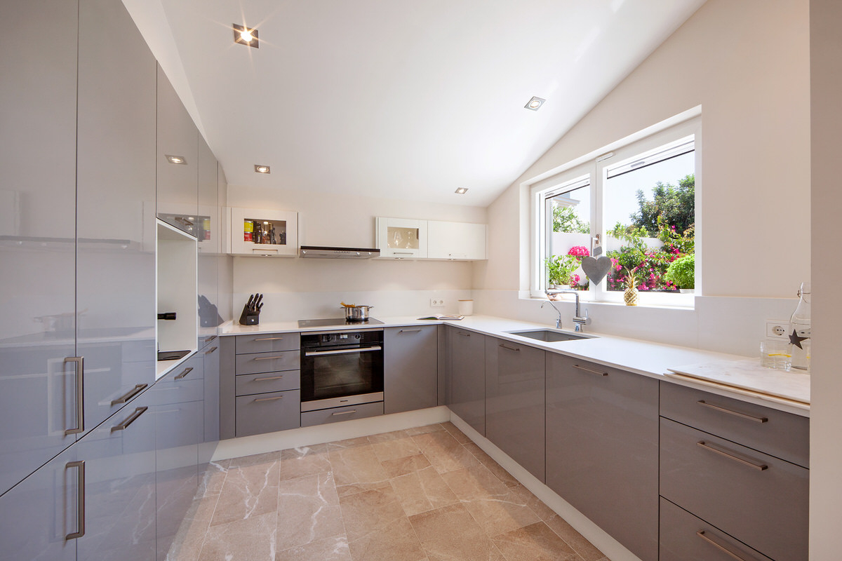 Modern villa with sea and harbor views and sought-after vacation rental license in Puerto Andratx (6)